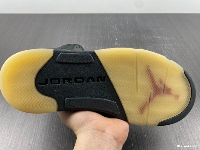 MaikeSneakers 5 Jordan DR0092-001 Noir Off Air Gore-Tex 0801
